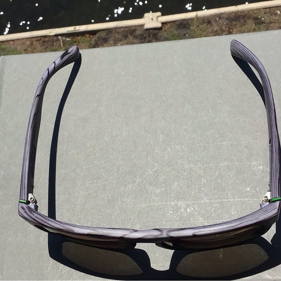 Rare Quiksilver The Ferris Faux Wood Frames Sunglasses in Green Gray and Black - Picture 8 of 16